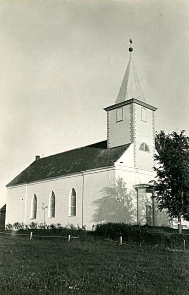 File:Laatre kirik Valgamaa 1924 [Eesti Rahva Muuseum 461-265_www.muis.ee].jpg